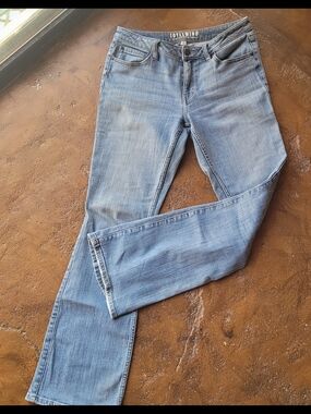 Idyllwind Women's Light Blue Jeans Size 10 - Subtle Washed Finish